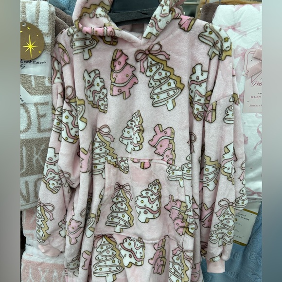 Throwzy Gingerbread Christmas 🎄Tree Cookie 💕Hooded Wearable Blanket 🎅 - Picture 3 of 9